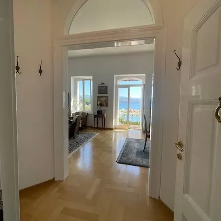 Artspace Sea Front & Terrace Apartment Opatija